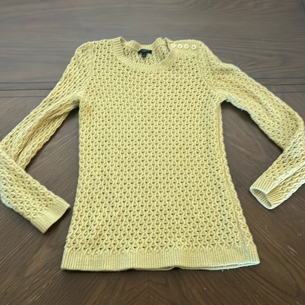 Crochet butter yellow lambswool blend crew neck sweater size P (xs)